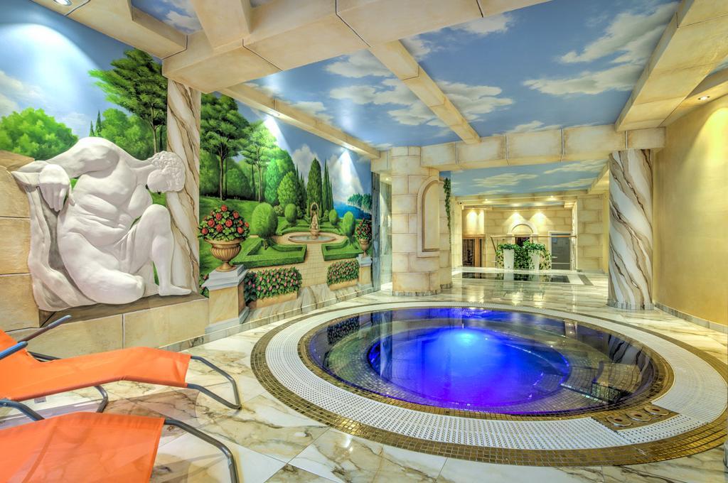 Hotel Krolewski Janów Lubelski Exteriér fotografie