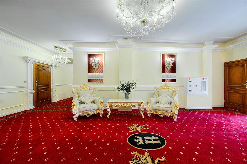 Hotel Krolewski Janów Lubelski Exteriér fotografie