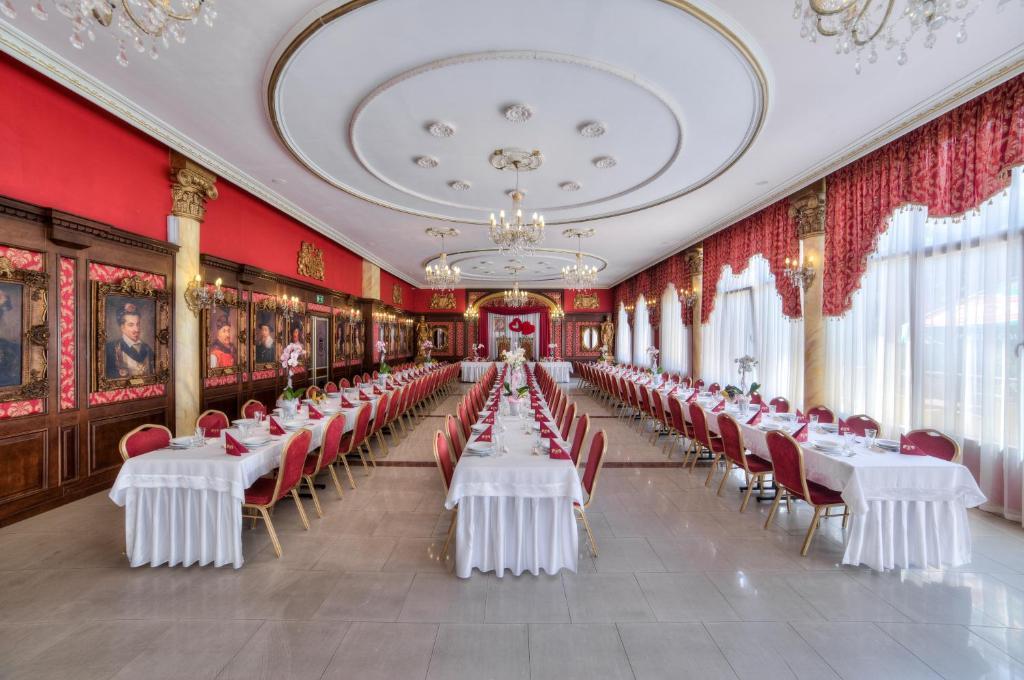 Hotel Krolewski Janów Lubelski Exteriér fotografie