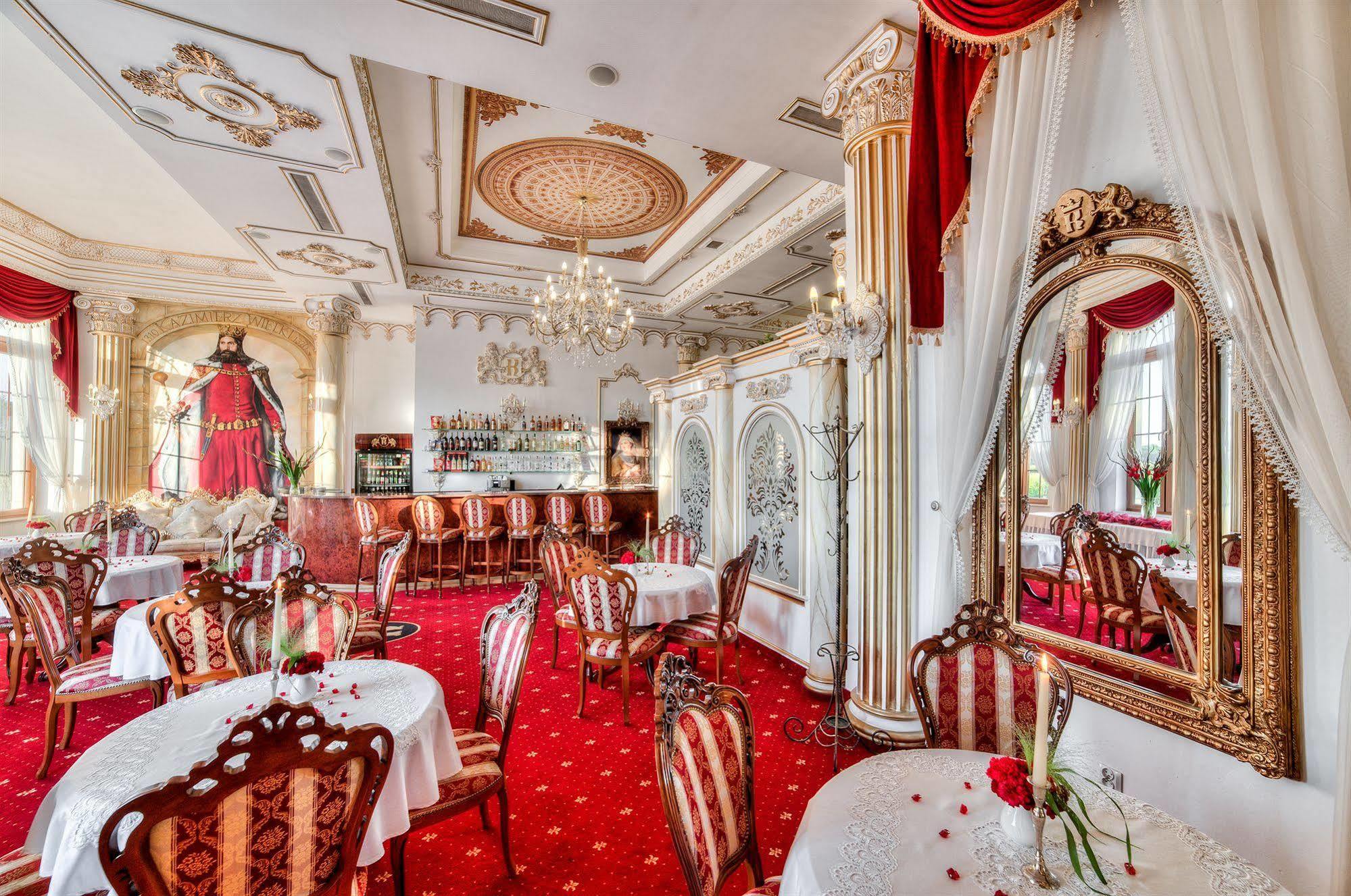 Hotel Krolewski Janów Lubelski Exteriér fotografie