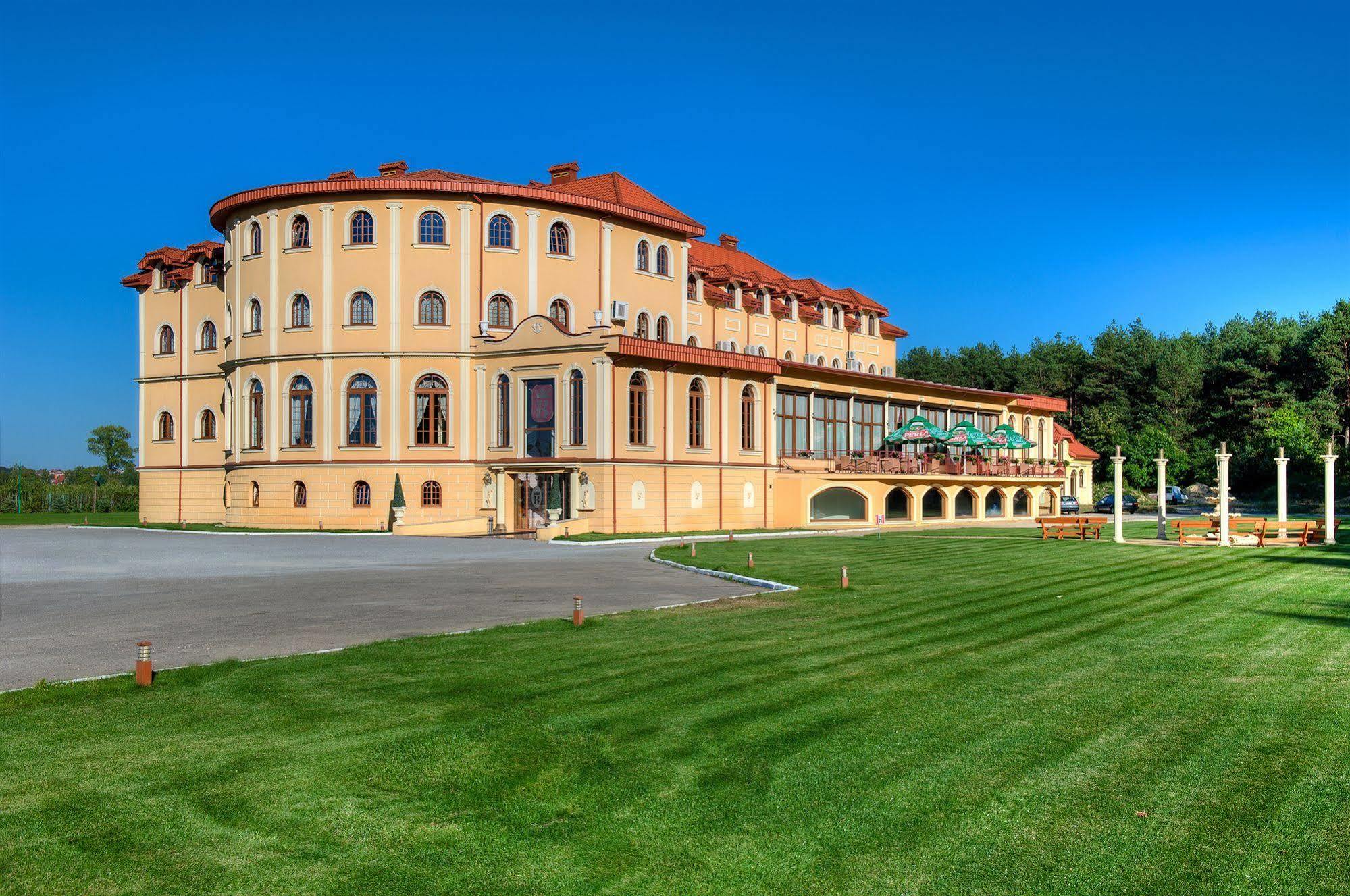 Hotel Krolewski Janów Lubelski Exteriér fotografie