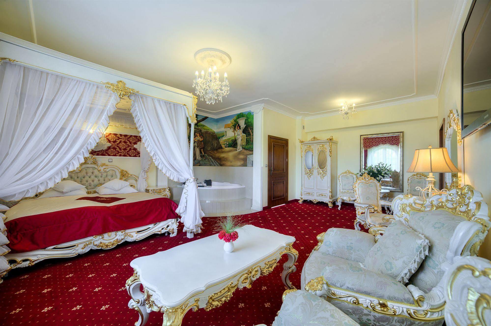 Hotel Krolewski Janów Lubelski Exteriér fotografie