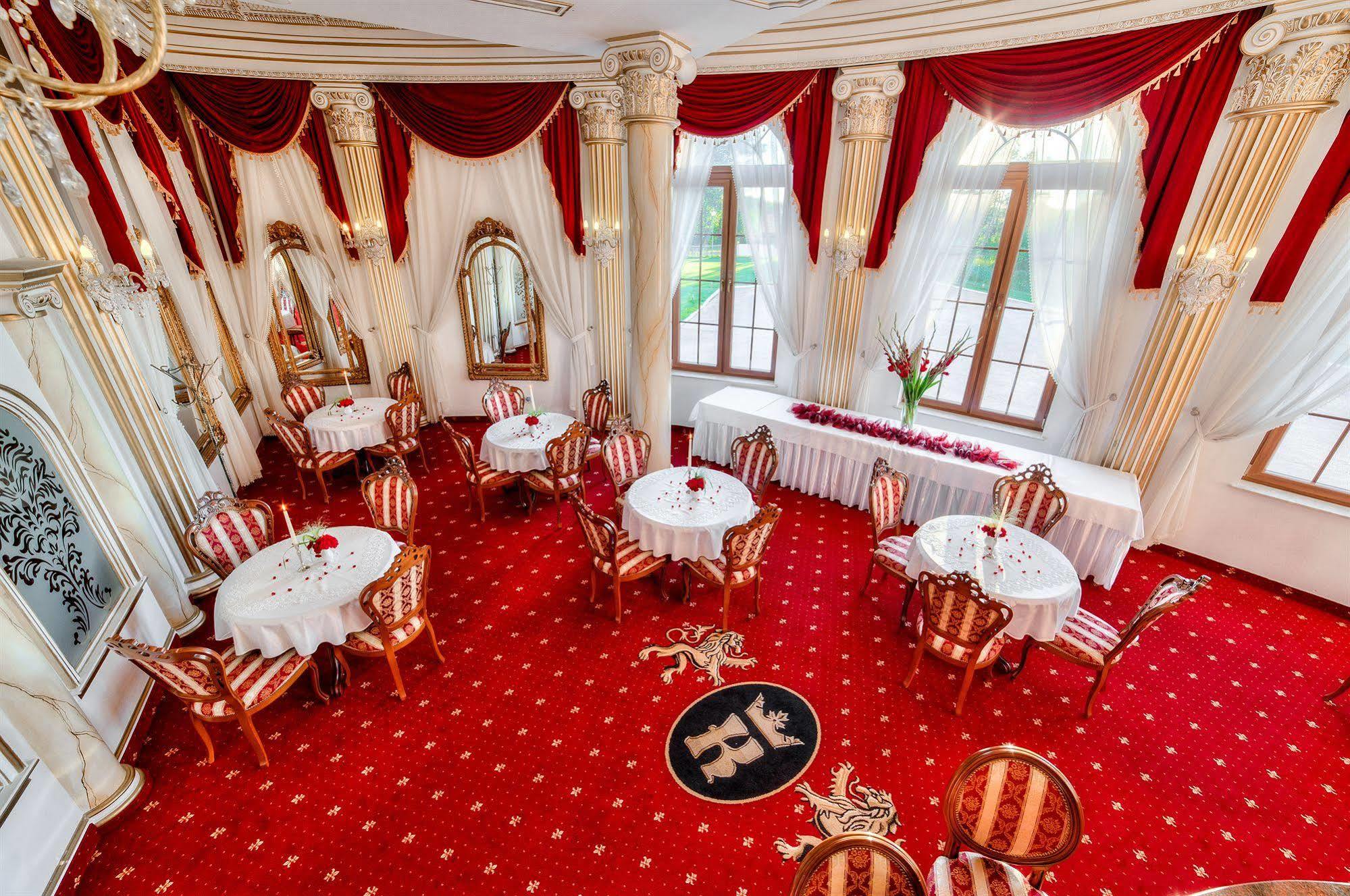 Hotel Krolewski Janów Lubelski Exteriér fotografie