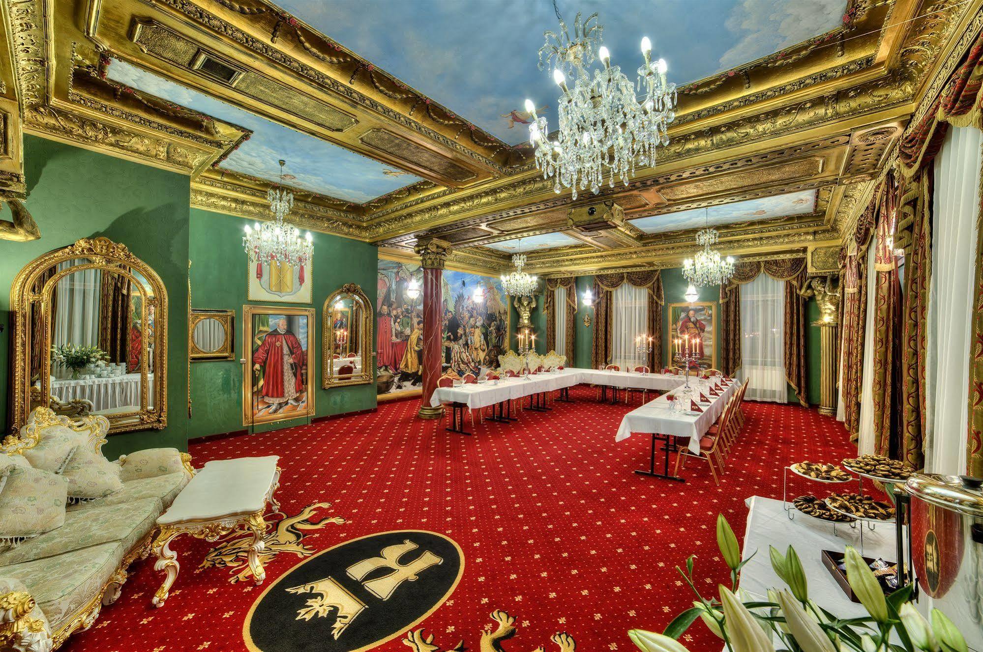 Hotel Krolewski Janów Lubelski Exteriér fotografie